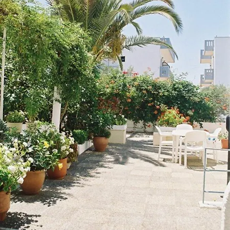 Aparthotel Skala 3*